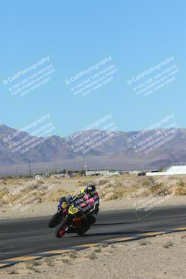 media/Jan-10-2025-CVMA Friday Practice (Fri) [[489e0da257]]/Group 4 and Trackday/Session 2 (Turn 4 Inside)/